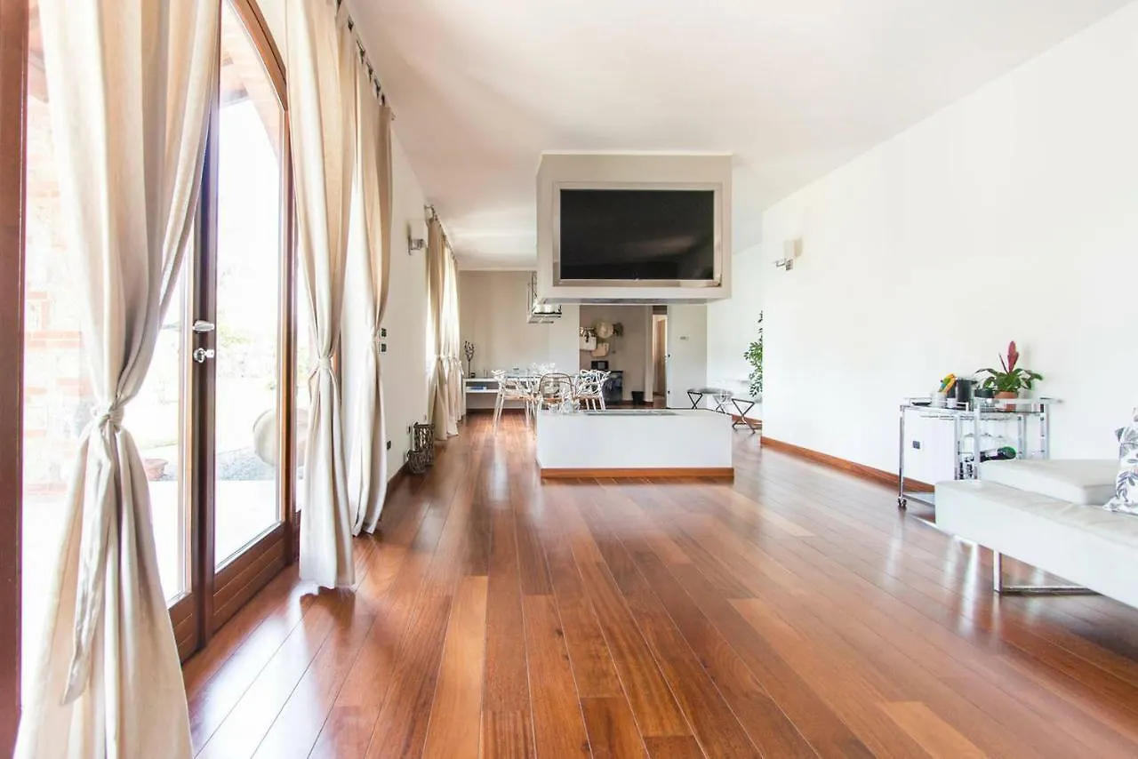 Luxury Tuscan House Pietrasanta