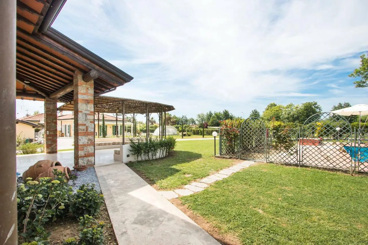 Luxury Tuscan House Pietrasanta