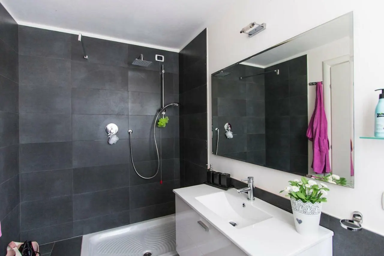 Luxury Tuscan House Pietrasanta